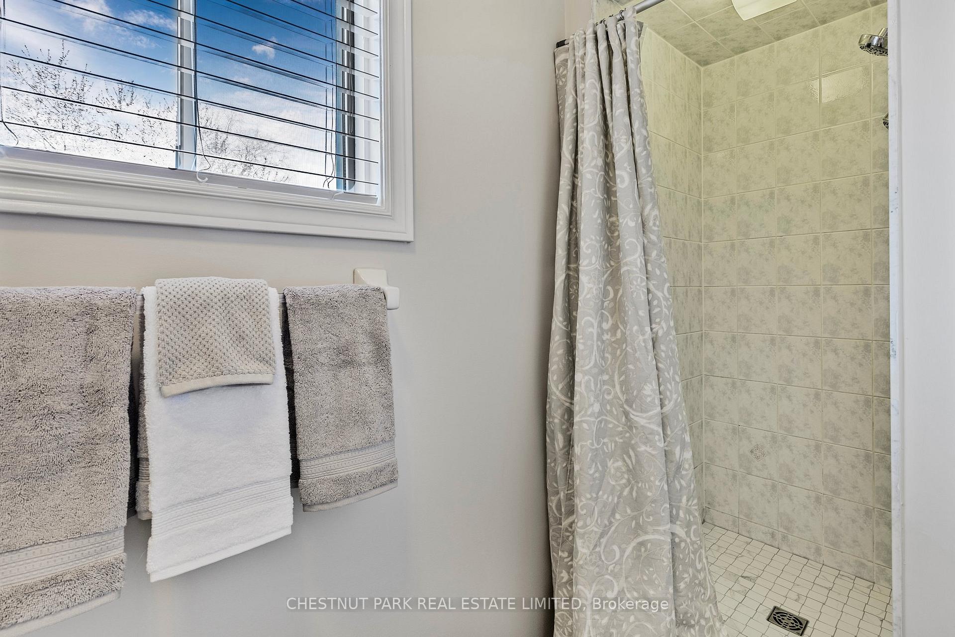 Photo 41 of 2270 Taylorwoods Boulevard, Innisfil, Alcona — HOMEH