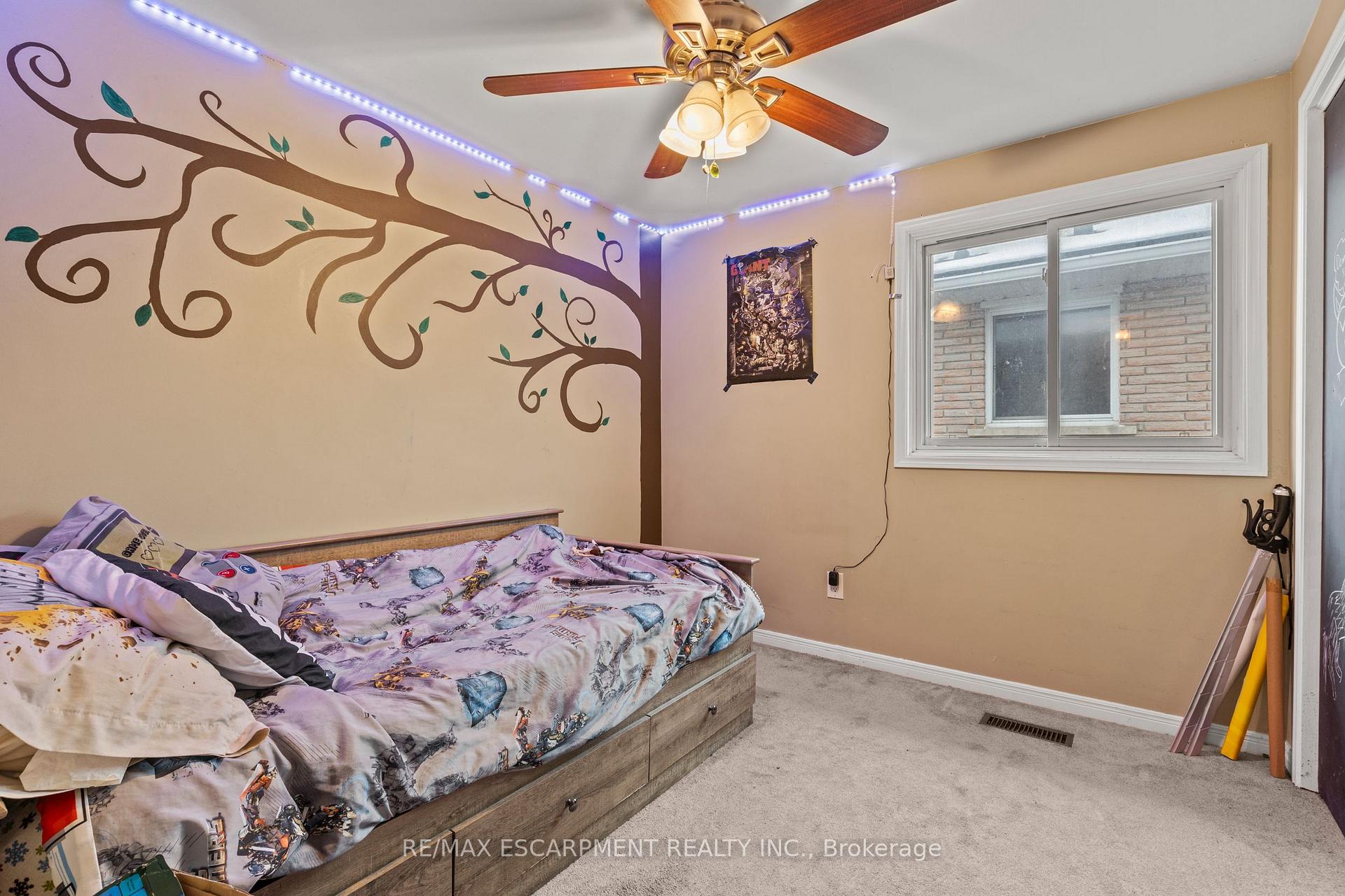 Photo 10 of 332 Highridge Avenue, Hamilton, Riverdale — HOMEH