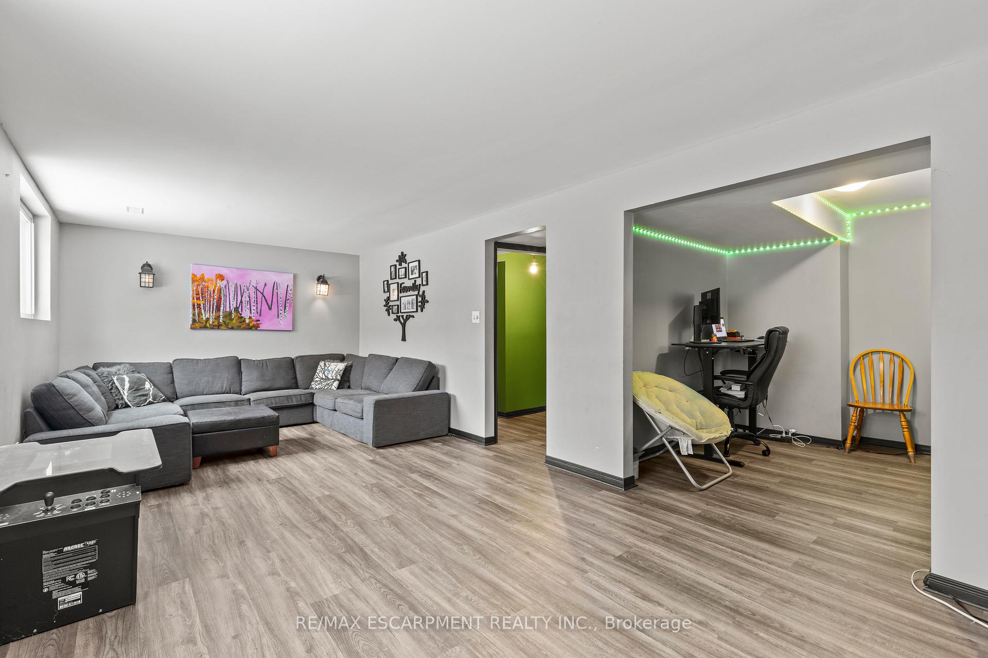 Photo 25 of 332 Highridge Avenue, Hamilton, Riverdale — HOMEH