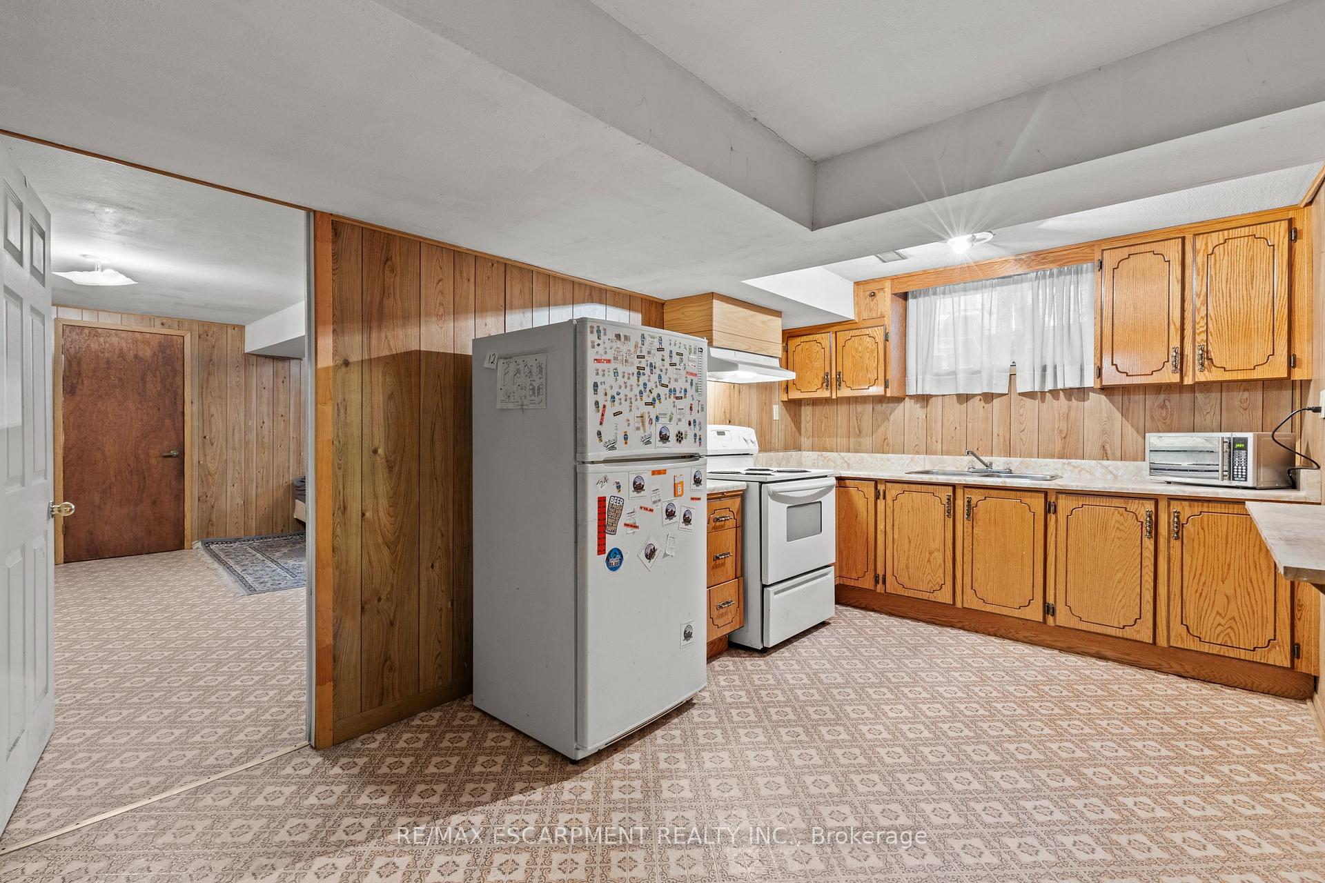 Photo 22 of 332 Highridge Avenue, Hamilton, Riverdale — HOMEH