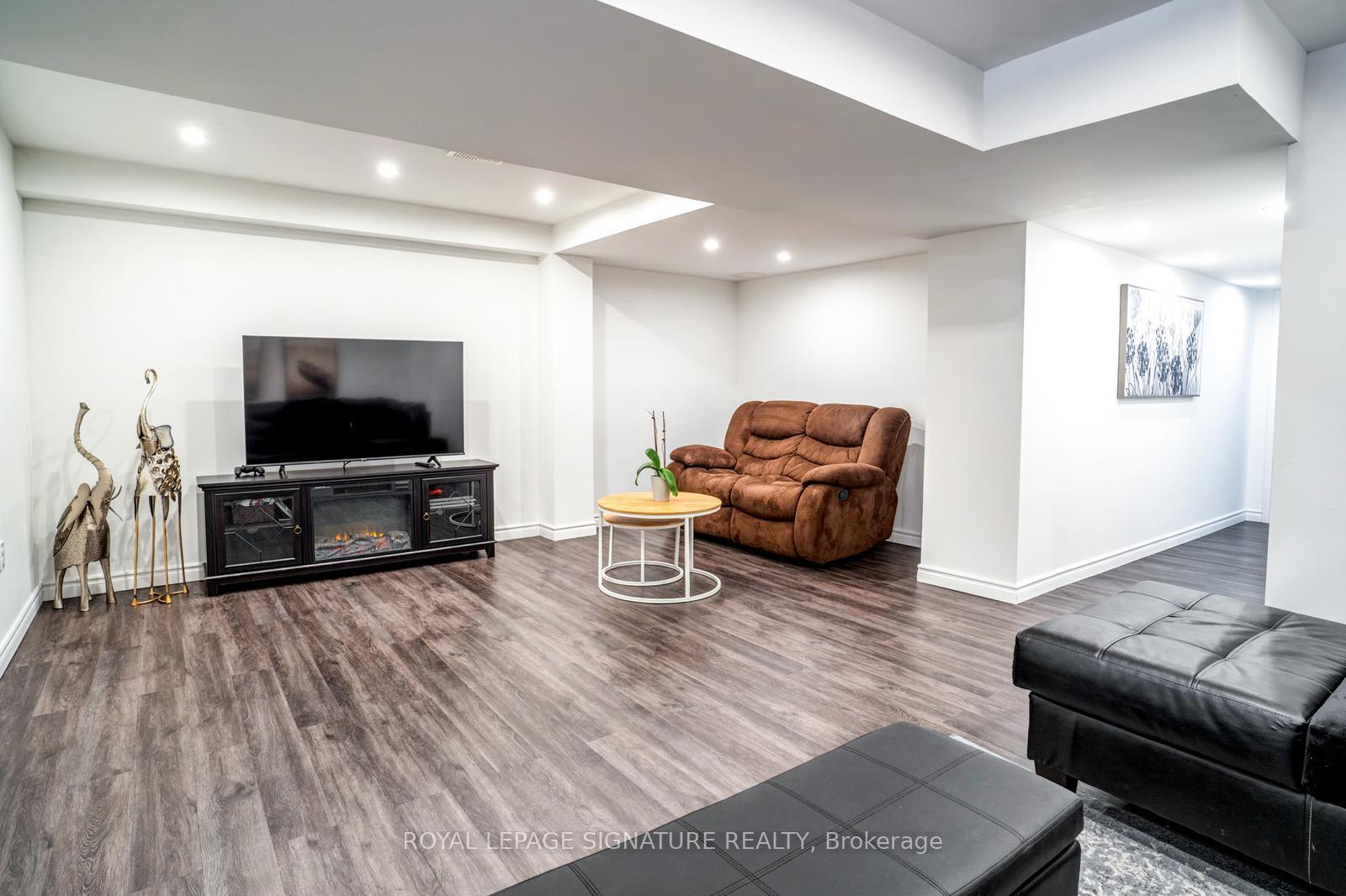 Photo 32 of 33 Tansley Crescent, Ajax, Northeast Ajax — HOMEH