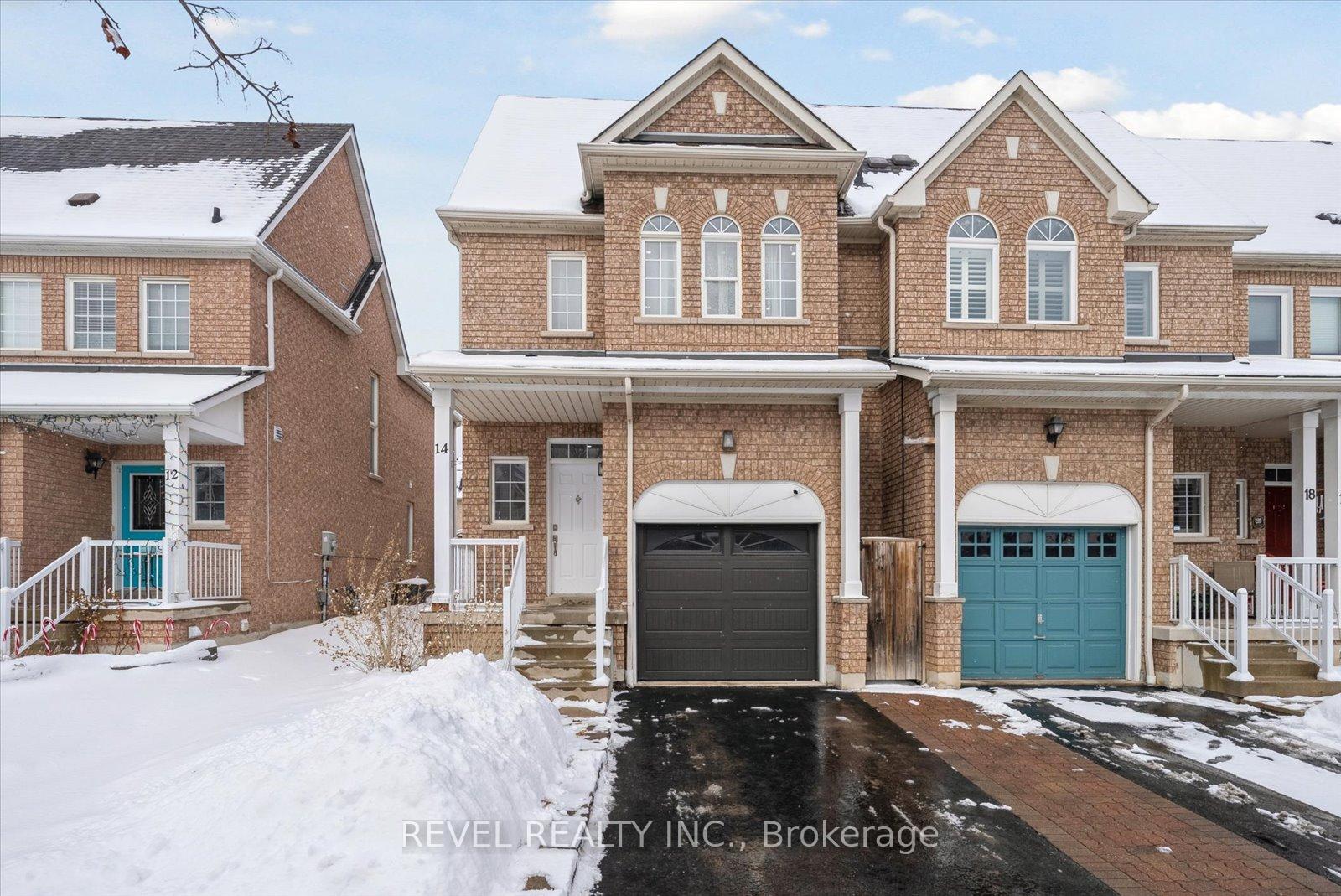Front of 14 Gateway Court