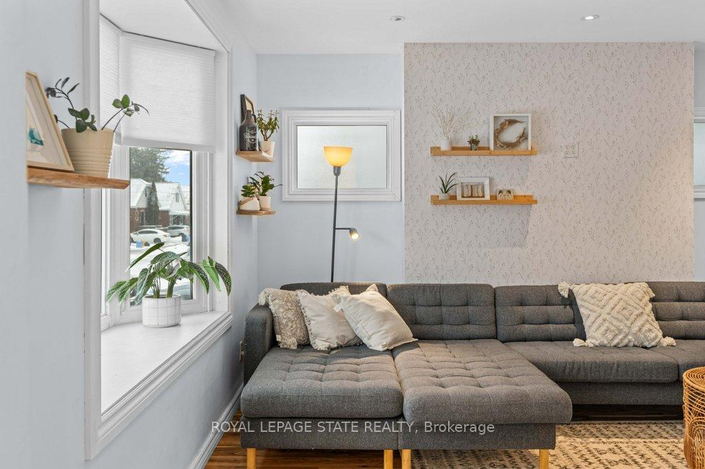Photo 11 of 29 Weir Street S, Hamilton, Bartonville — HOMEH