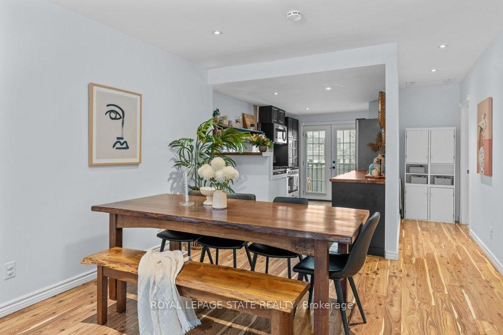 Photo 16 of 29 Weir Street S, Hamilton, Bartonville — HOMEH