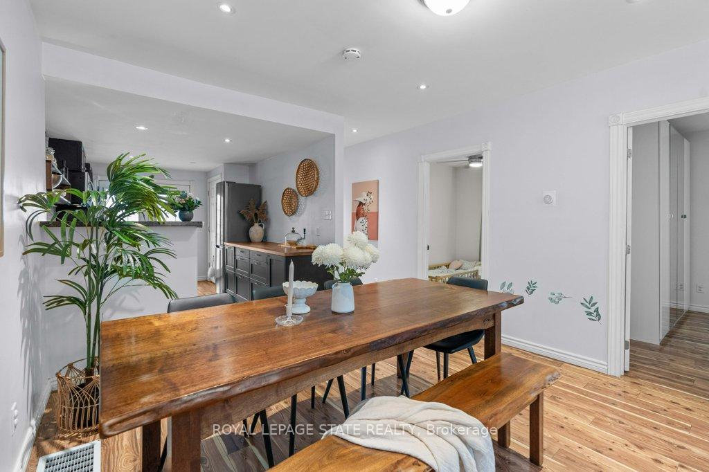 Photo 14 of 29 Weir Street S, Hamilton, Bartonville — HOMEH