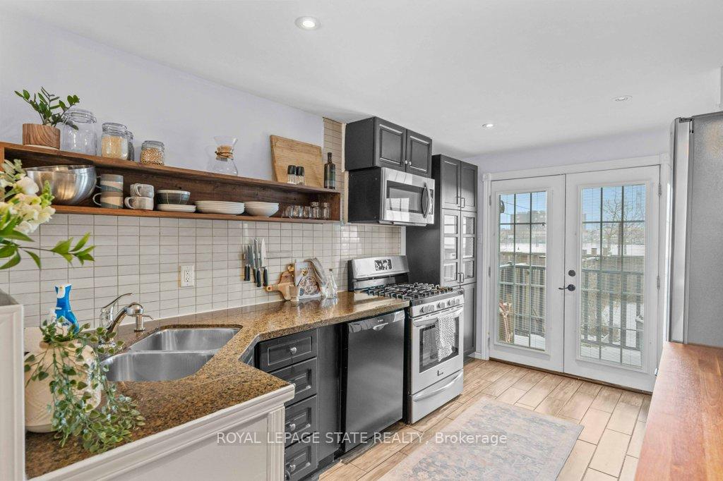 Photo 13 of 29 Weir Street S, Hamilton, Bartonville — HOMEH