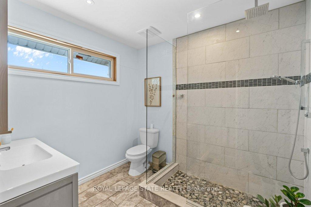 Photo 28 of 29 Weir Street S, Hamilton, Bartonville — HOMEH