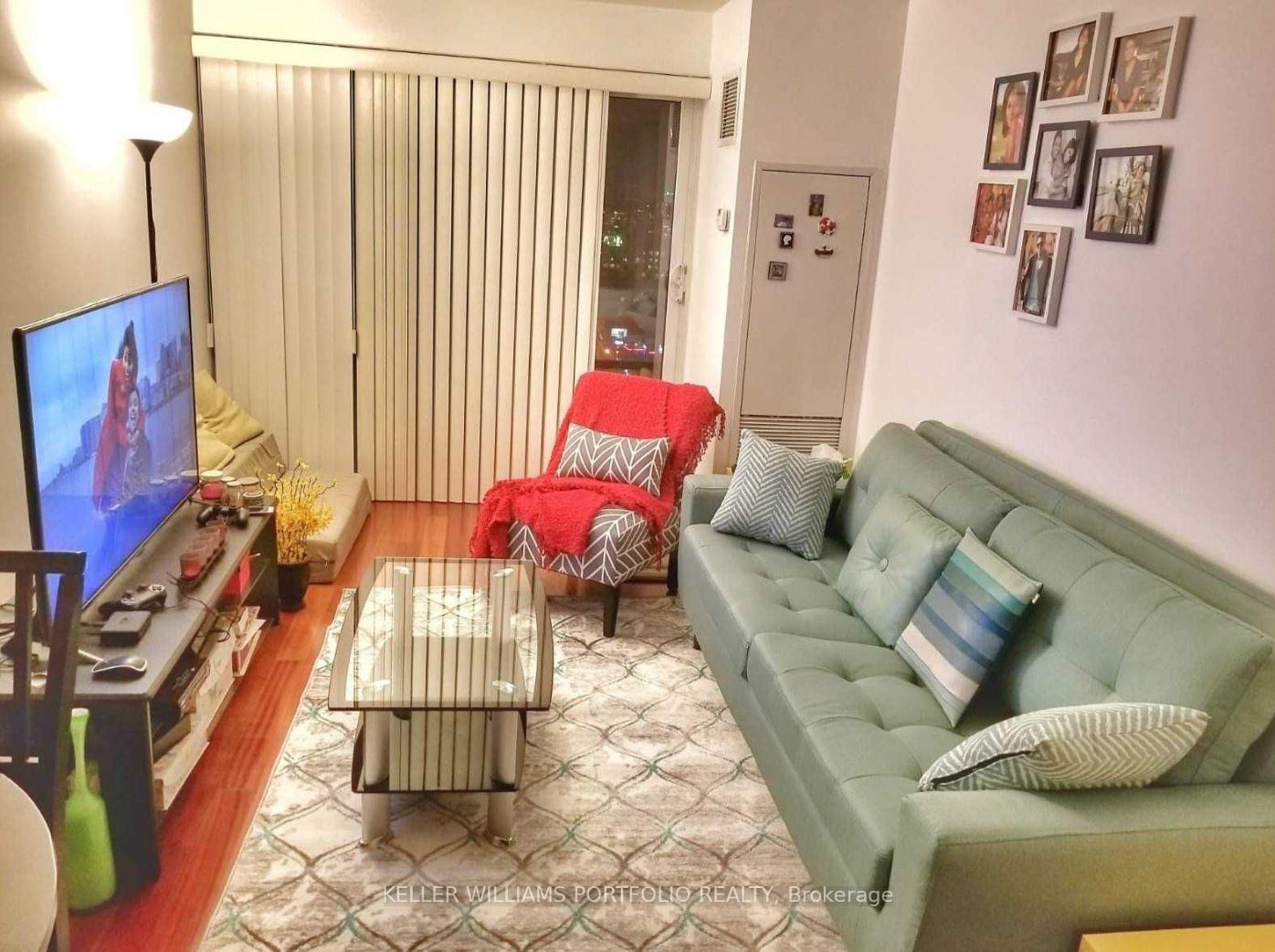 Photo 5 of Unit 2204, 2181 Yonge Street, Toronto, Yonge-Eglinton — HOMEH