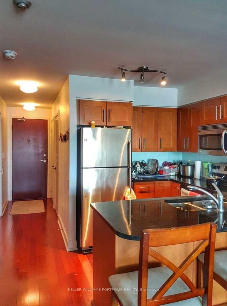 Photo 2 of Unit 2204, 2181 Yonge Street, Toronto, Yonge-Eglinton — HOMEH