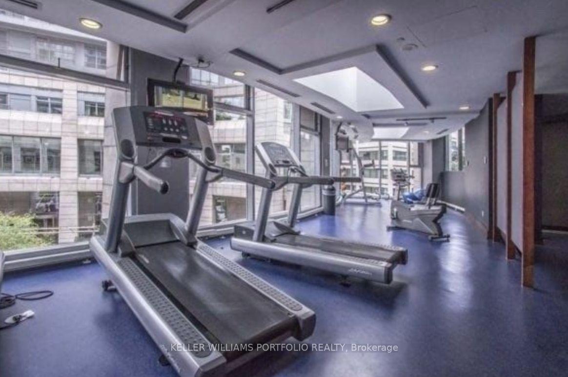 Photo 4 of Unit 2204, 2181 Yonge Street, Toronto, Yonge-Eglinton — HOMEH