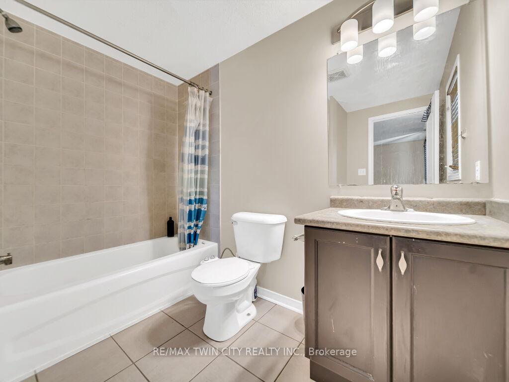 Photo 19 of 142 Snowdrop Crescent, Kitchener, Larentian West — HOMEH