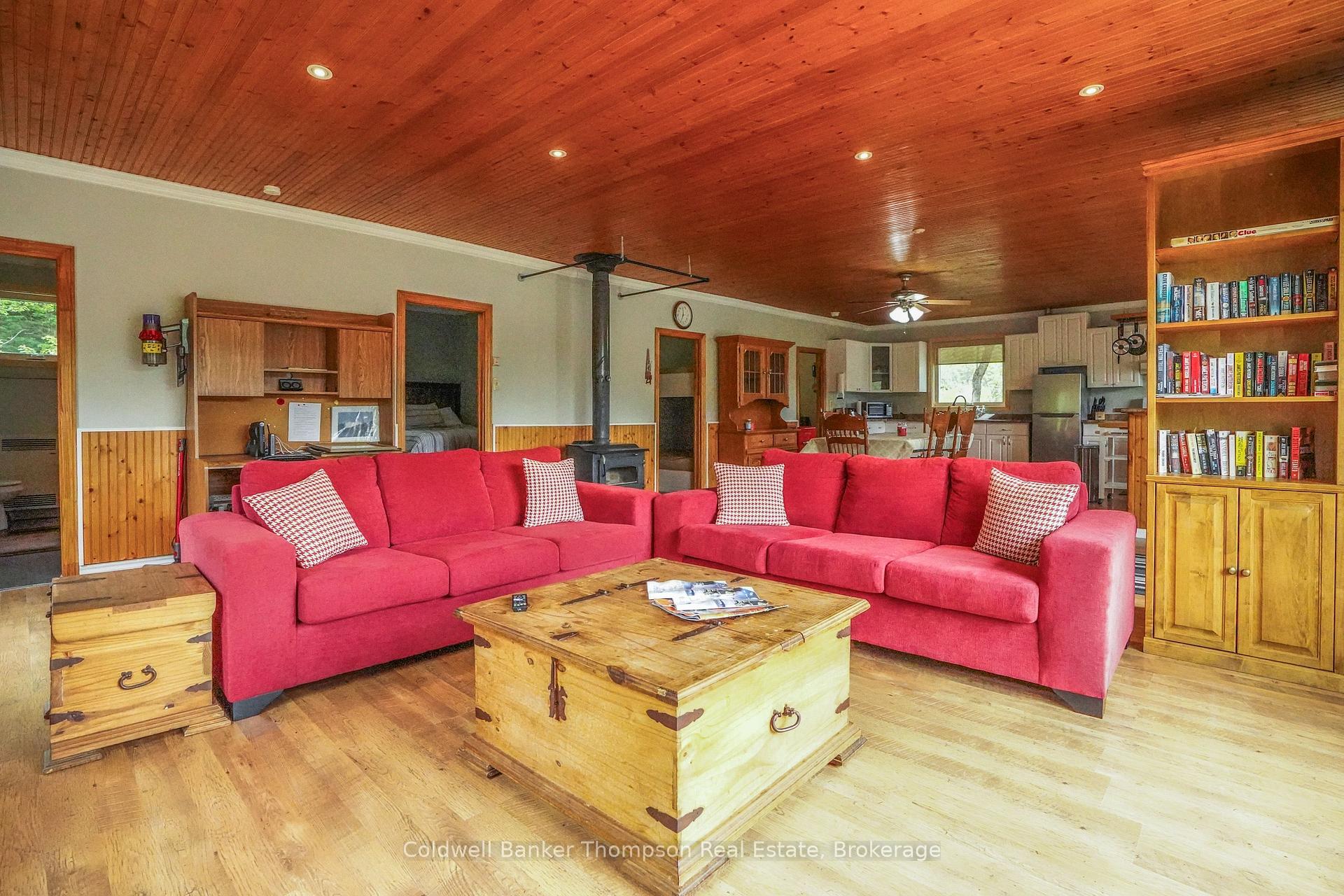 Photo 11 of 1461 Rain Lake Road, Kearney — HOMEH