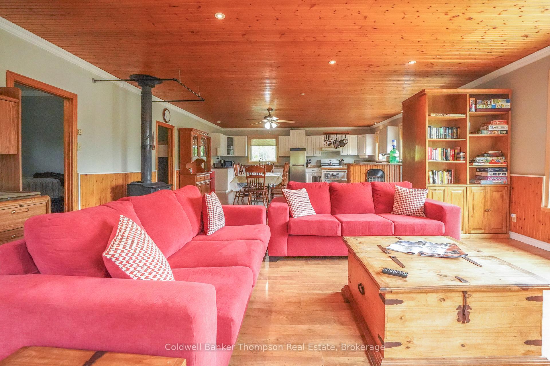 Photo 4 of 1461 Rain Lake Road, Kearney — HOMEH