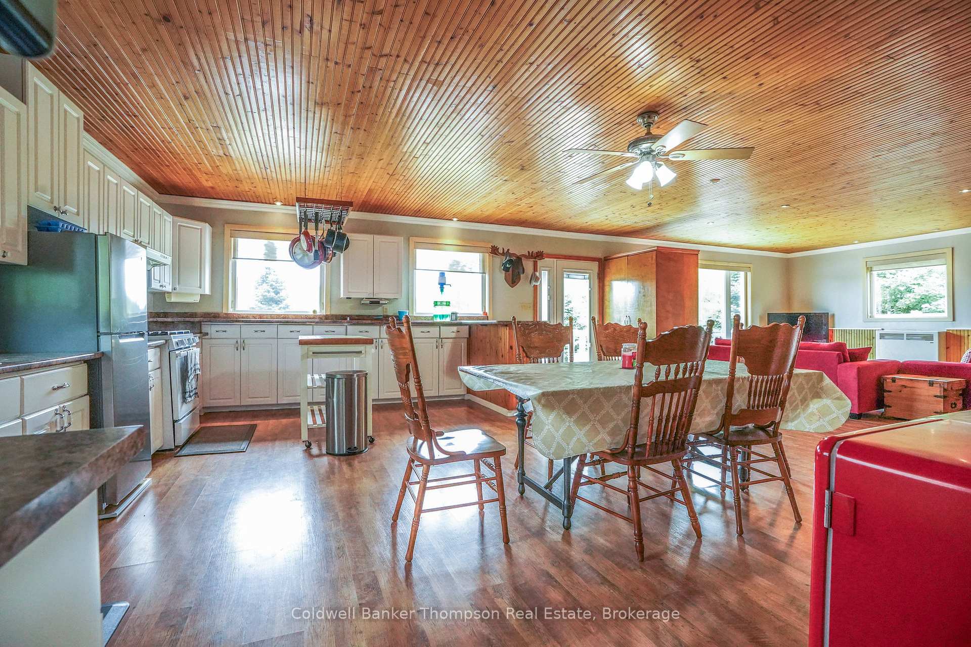 Photo 13 of 1461 Rain Lake Road, Kearney — HOMEH