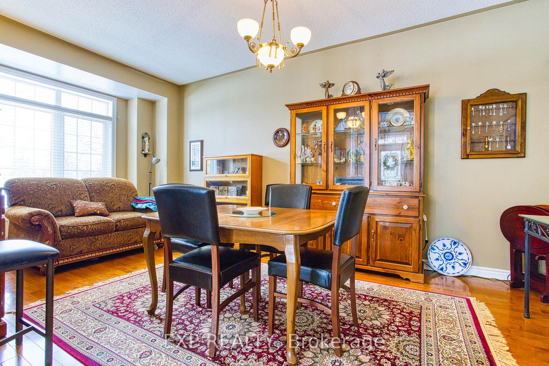 Photo 11 of 35 Northampton Boulevard, Hamilton, Winona Park — HOMEH