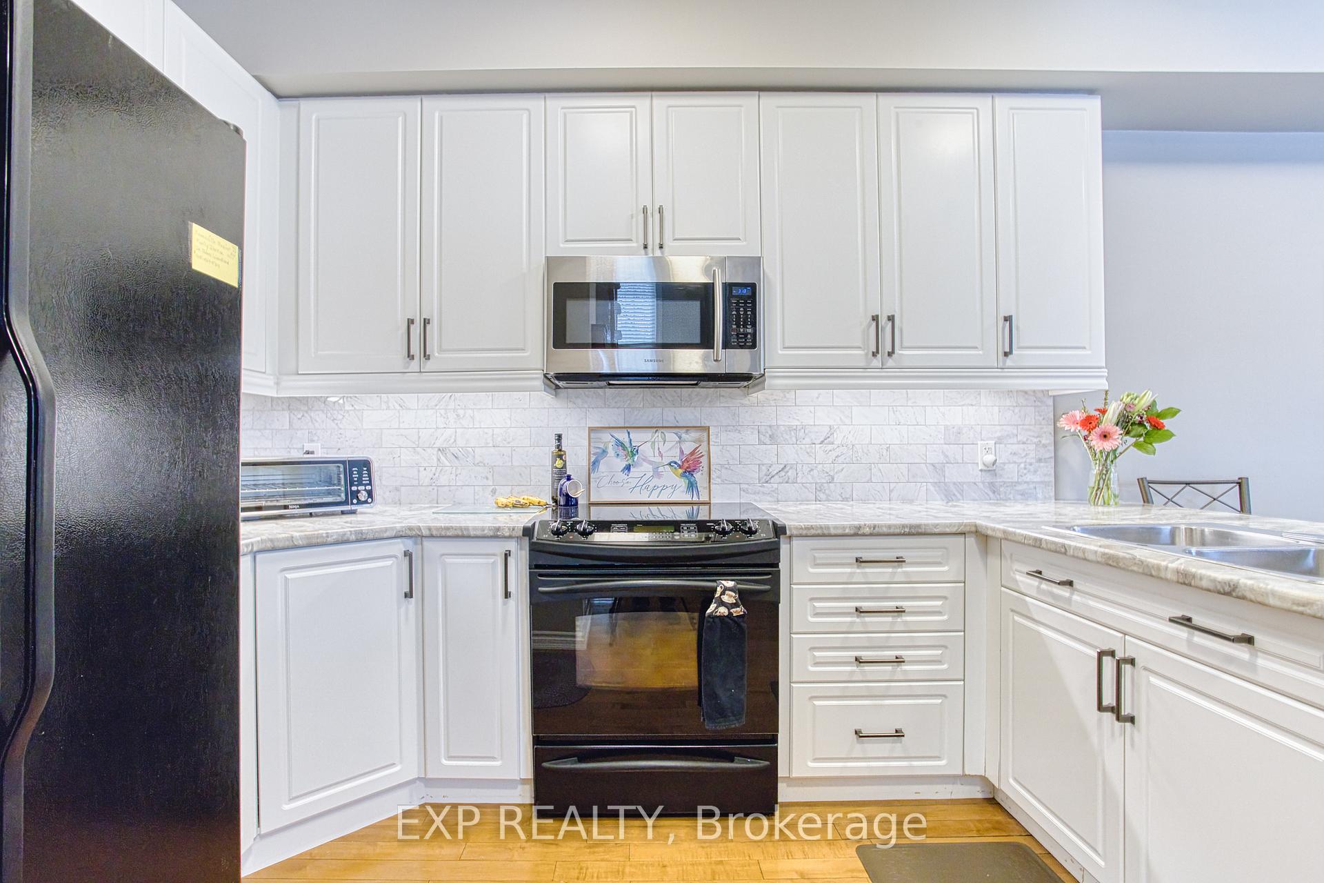 Photo 26 of 35 Northampton Boulevard, Hamilton, Winona Park — HOMEH