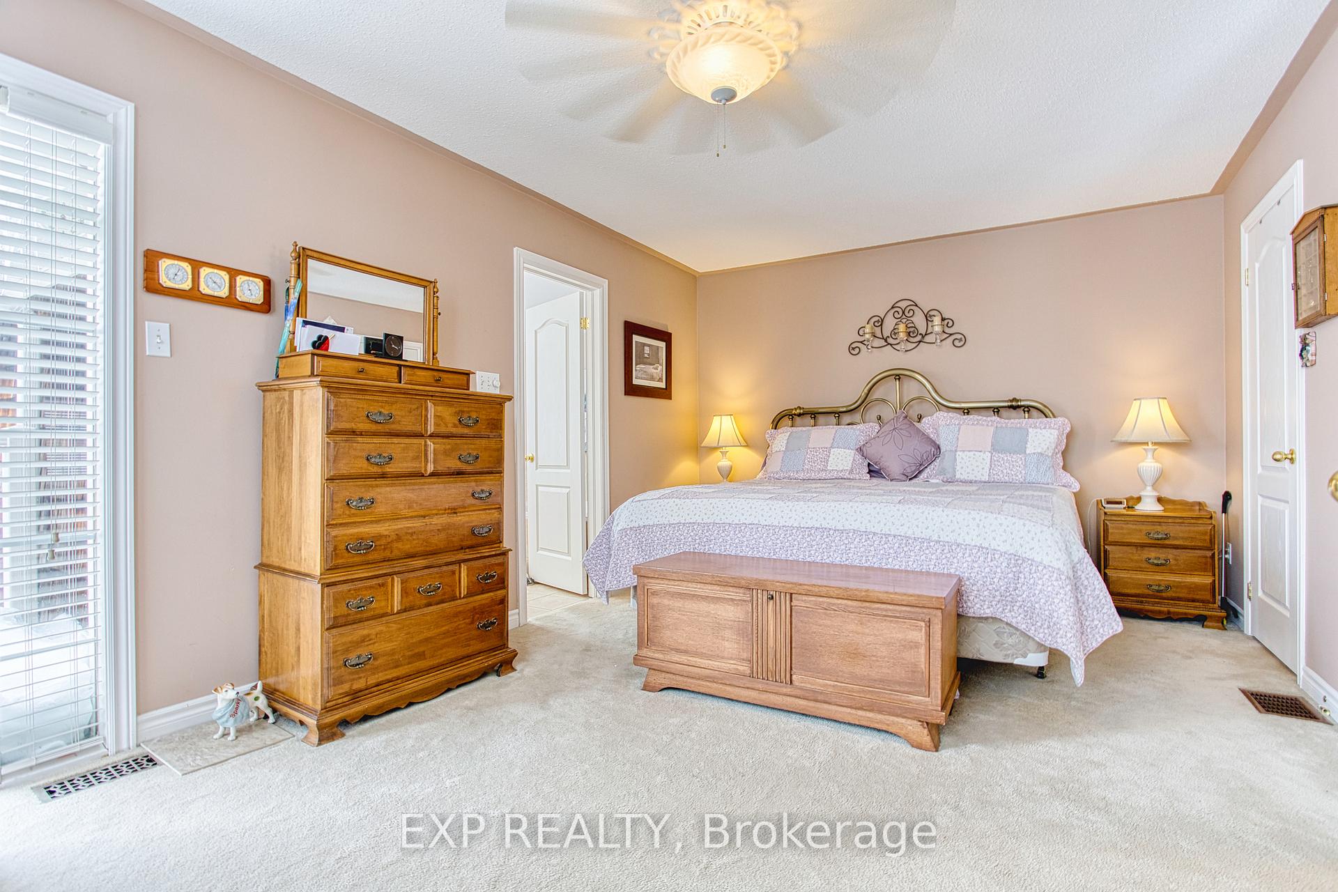 Photo 21 of 35 Northampton Boulevard, Hamilton, Winona Park — HOMEH