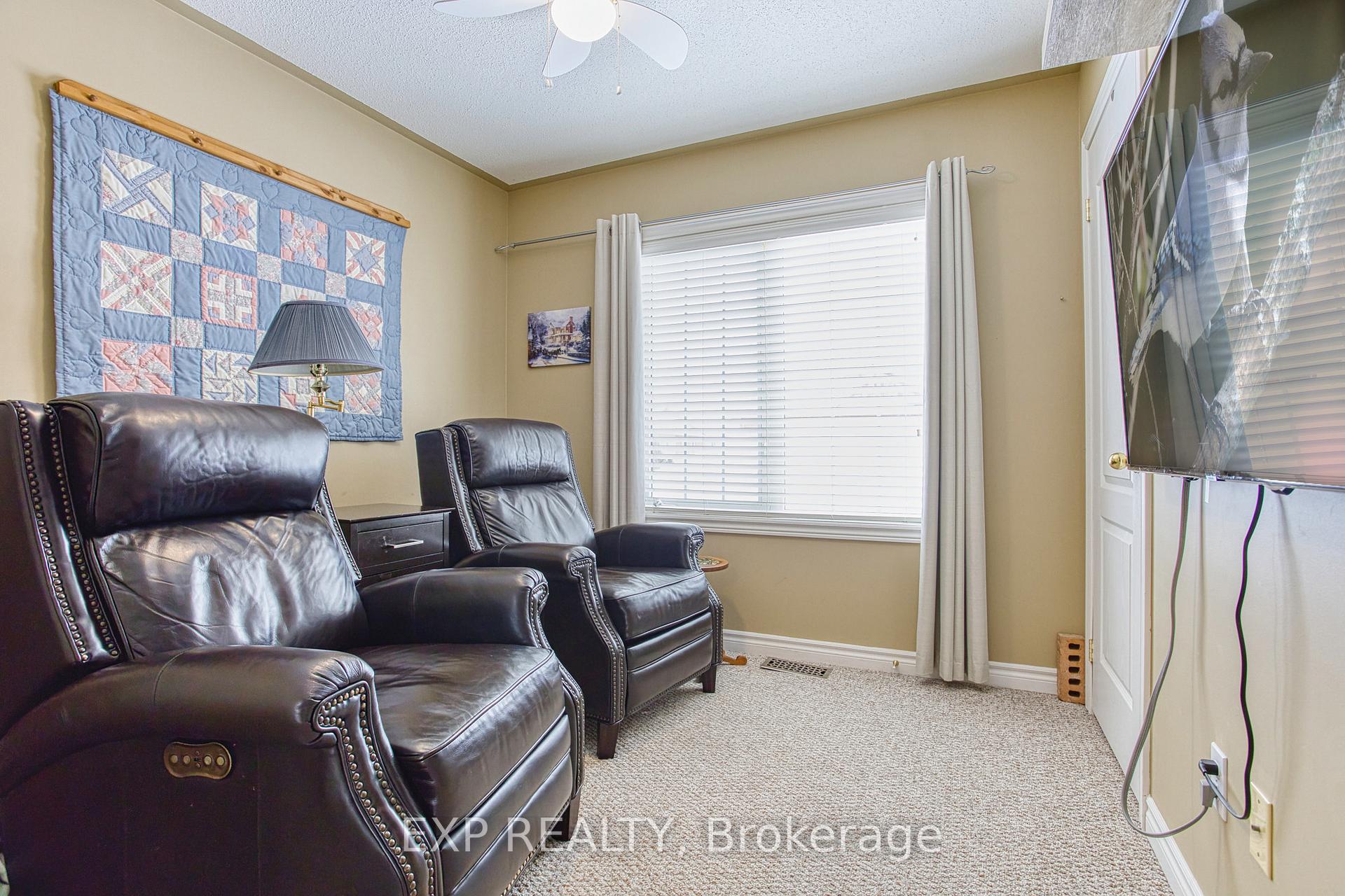 Photo 25 of 35 Northampton Boulevard, Hamilton, Winona Park — HOMEH