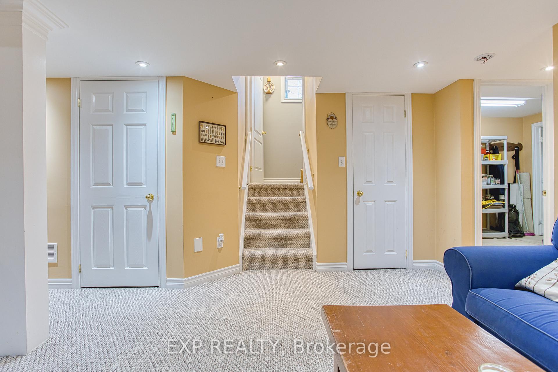 Photo 31 of 35 Northampton Boulevard, Hamilton, Winona Park — HOMEH
