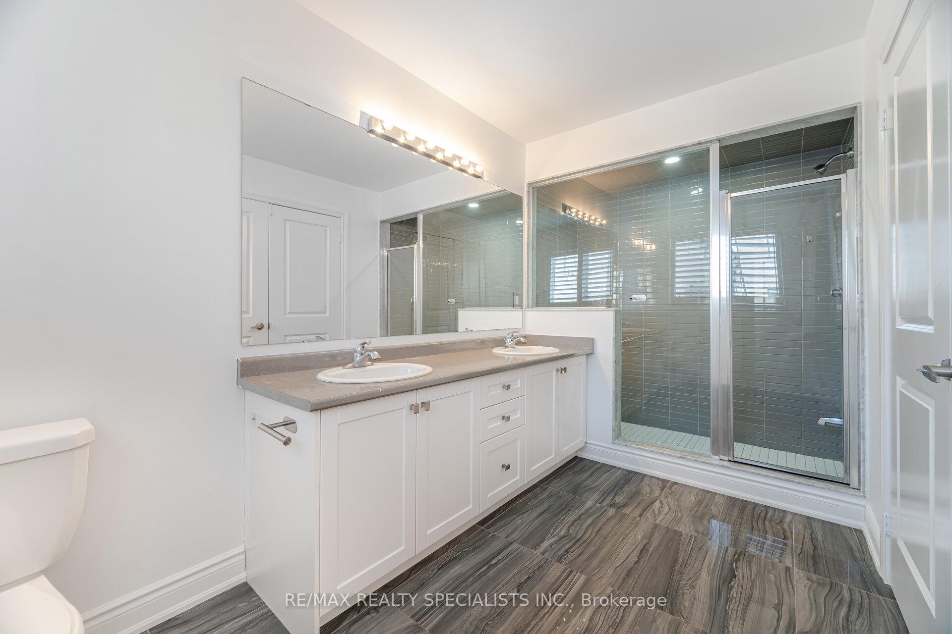 Photo 11 of 126 Algoma Drive, Vaughan, Kleinburg — HOMEH