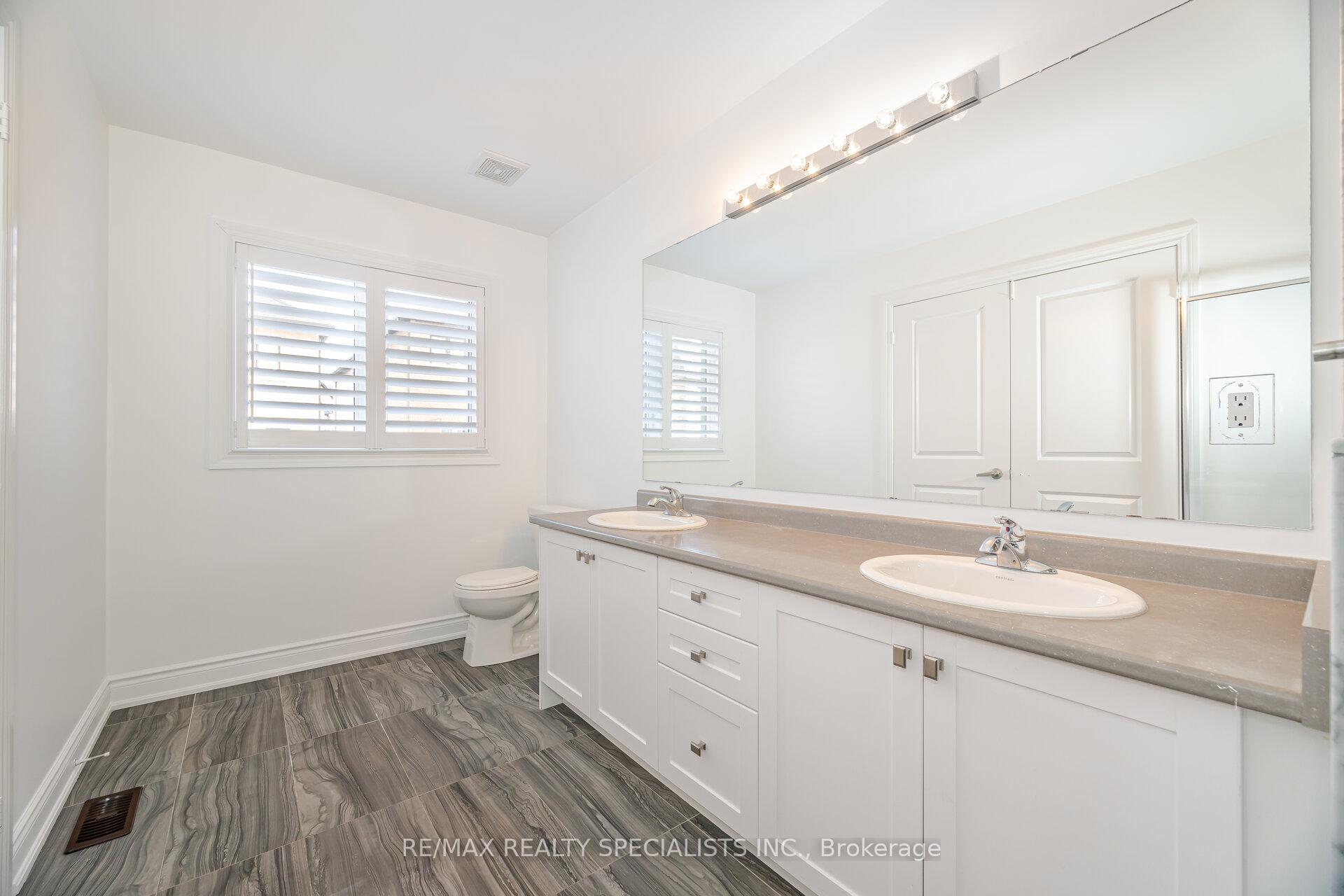 Photo 13 of 126 Algoma Drive, Vaughan, Kleinburg — HOMEH