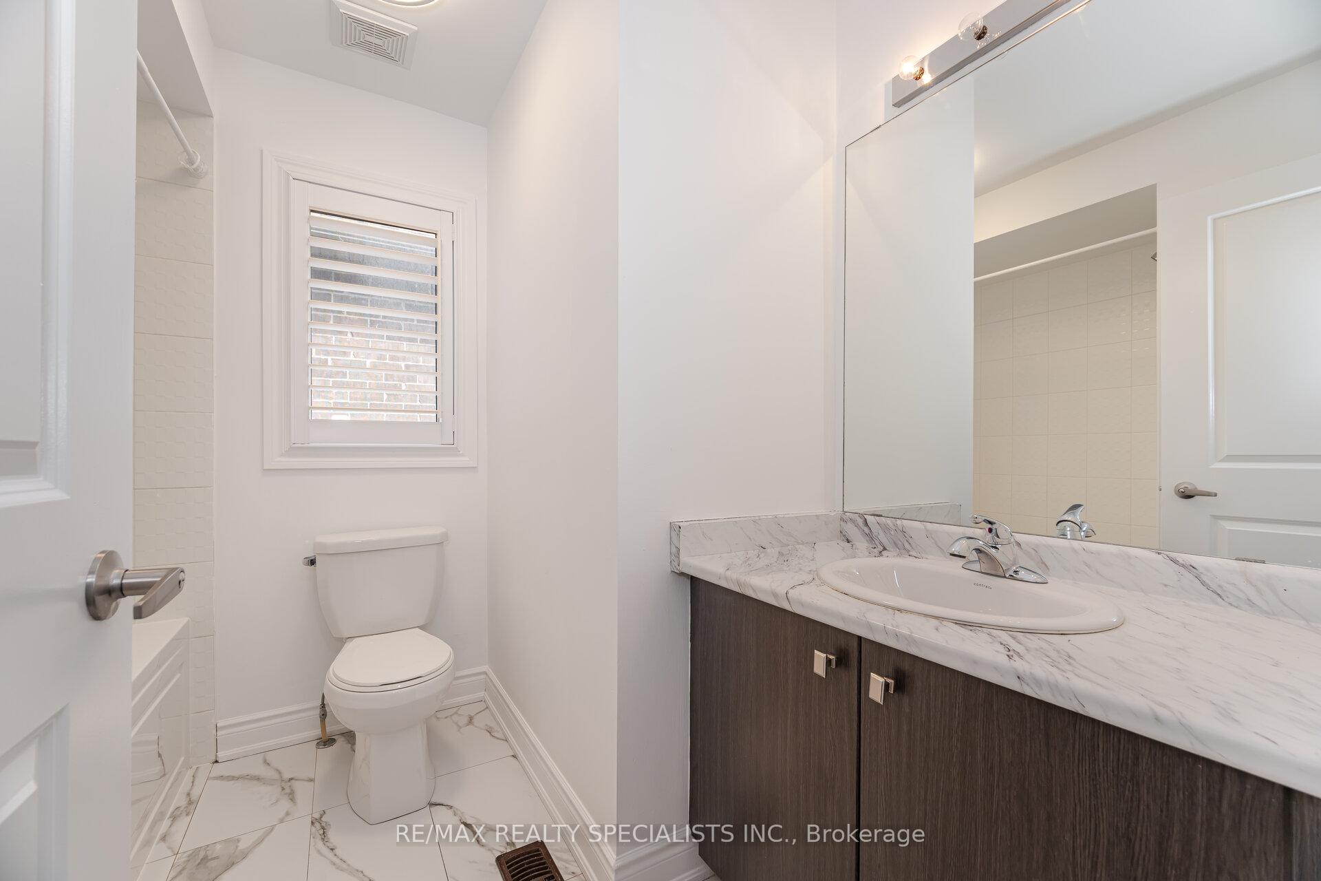 Photo 17 of 126 Algoma Drive, Vaughan, Kleinburg — HOMEH