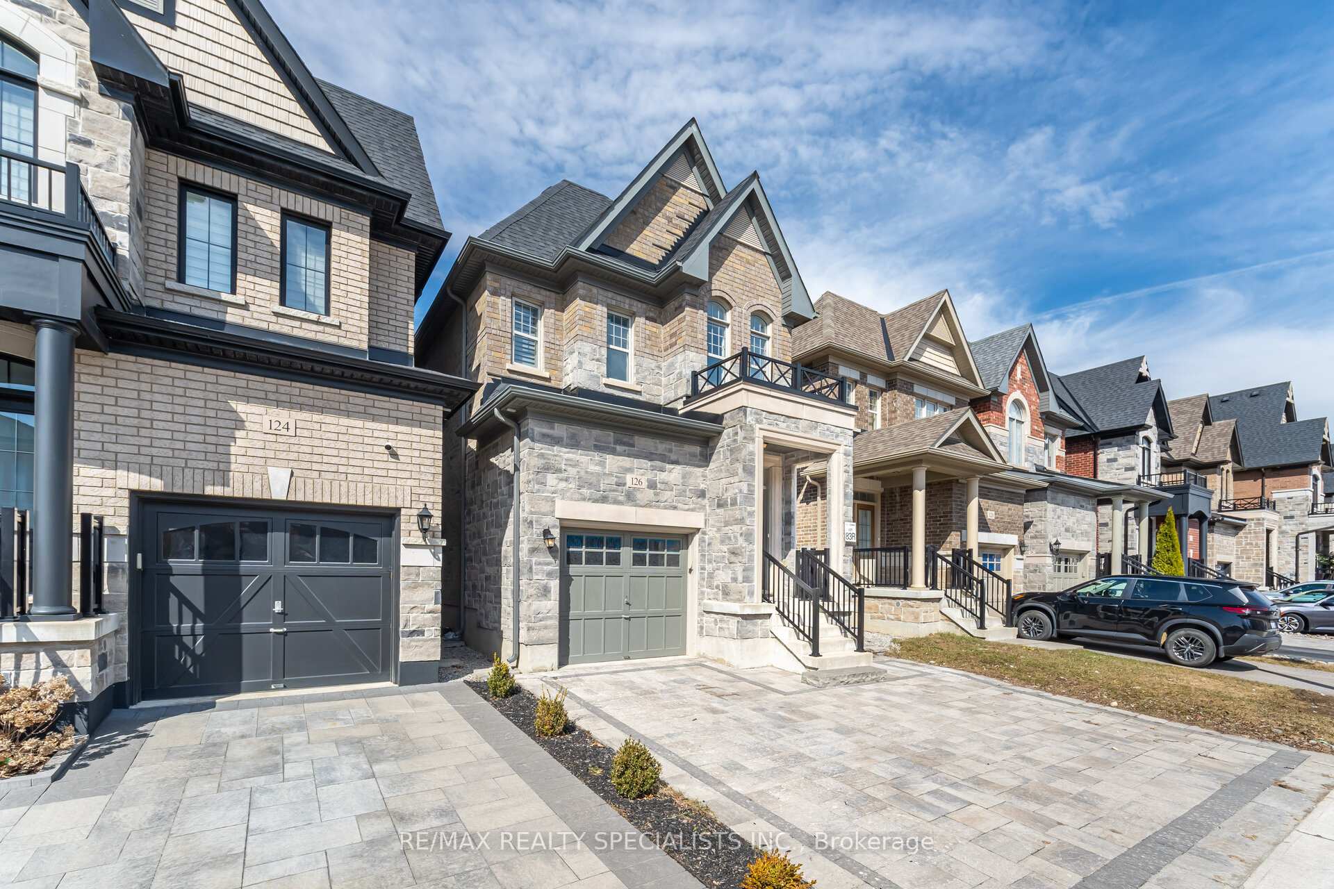 Photo 26 of 126 Algoma Drive, Vaughan, Kleinburg — HOMEH