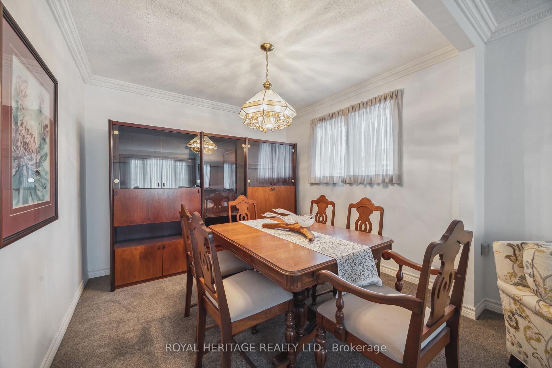 Photo 6 of 963 Timmins Gardens, Pickering, Bay Ridges — HOMEH