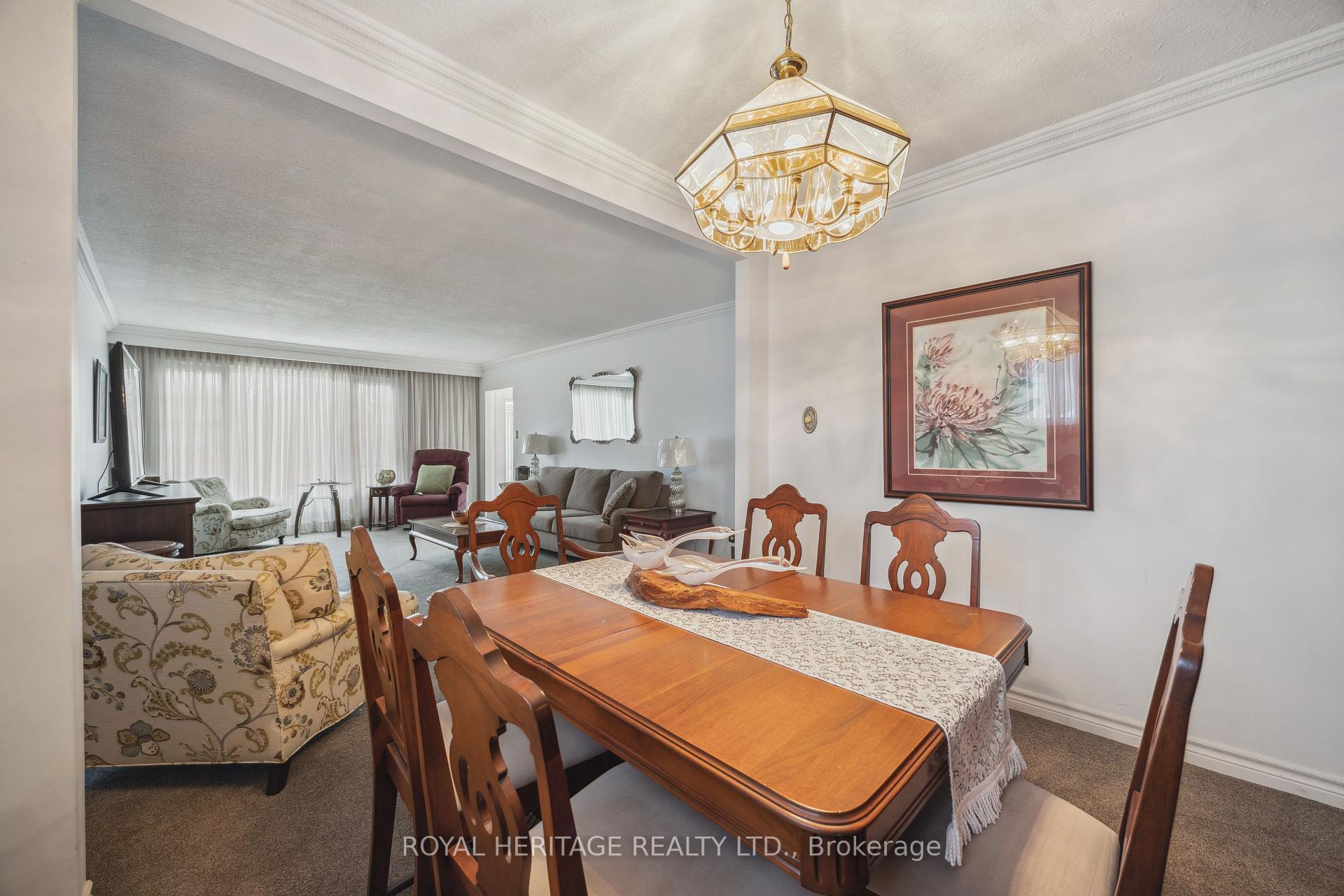 Photo 16 of 963 Timmins Gardens, Pickering, Bay Ridges — HOMEH