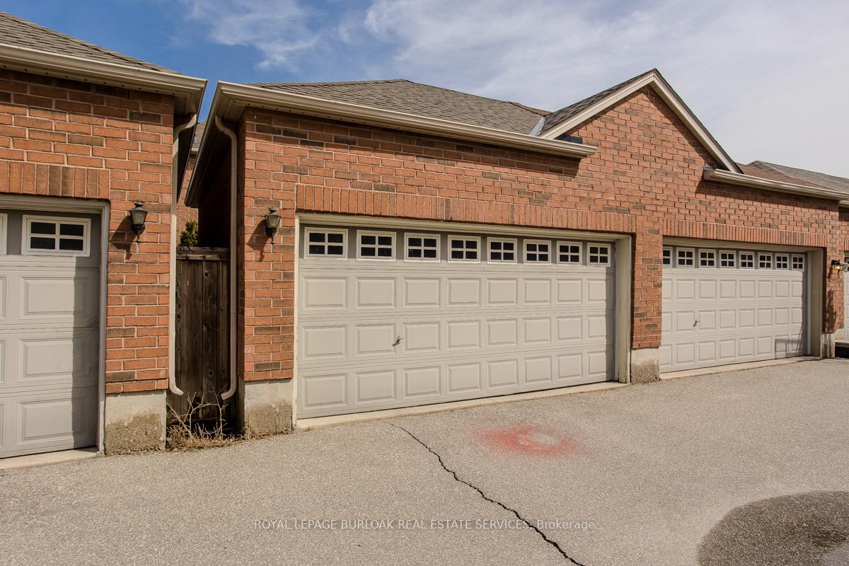 Photo 5 of 186 Springstead Avenue, Hamilton, Winona Park — HOMEH