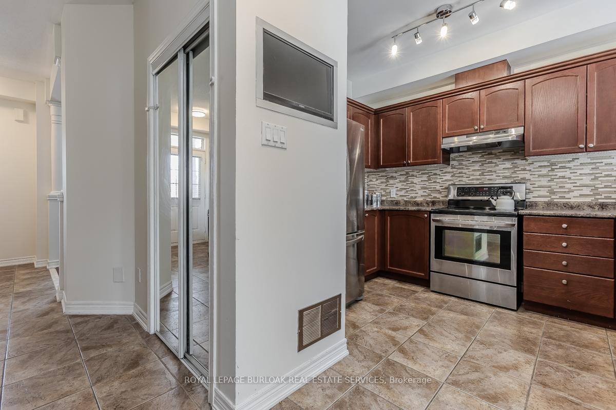 Photo 11 of 186 Springstead Avenue, Hamilton, Winona Park — HOMEH