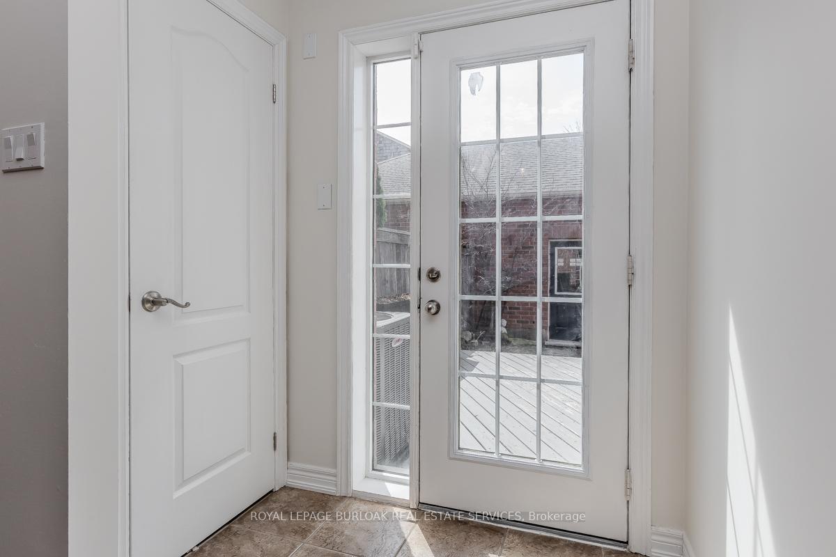 Photo 24 of 186 Springstead Avenue, Hamilton, Winona Park — HOMEH