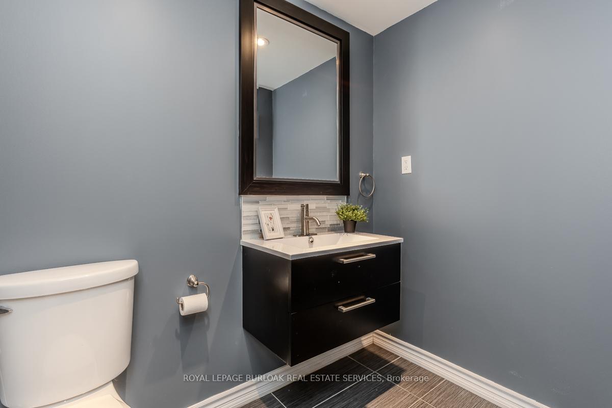 Photo 46 of 186 Springstead Avenue, Hamilton, Winona Park — HOMEH