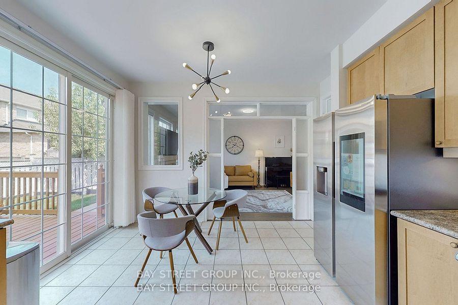 Photo 12 of 33 Storybook Crescent, Markham, Wismer — HOMEH
