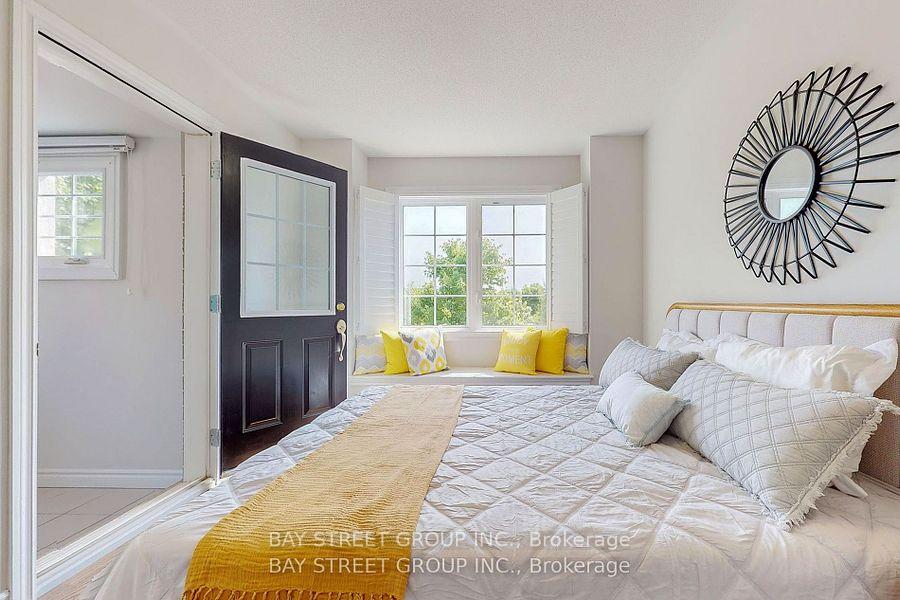Photo 18 of 33 Storybook Crescent, Markham, Wismer — HOMEH