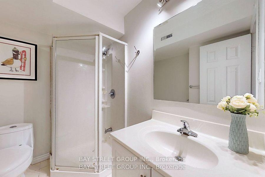 Photo 26 of 33 Storybook Crescent, Markham, Wismer — HOMEH