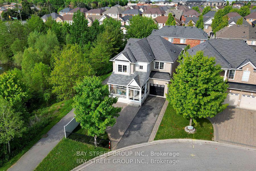 Photo 31 of 33 Storybook Crescent, Markham, Wismer — HOMEH