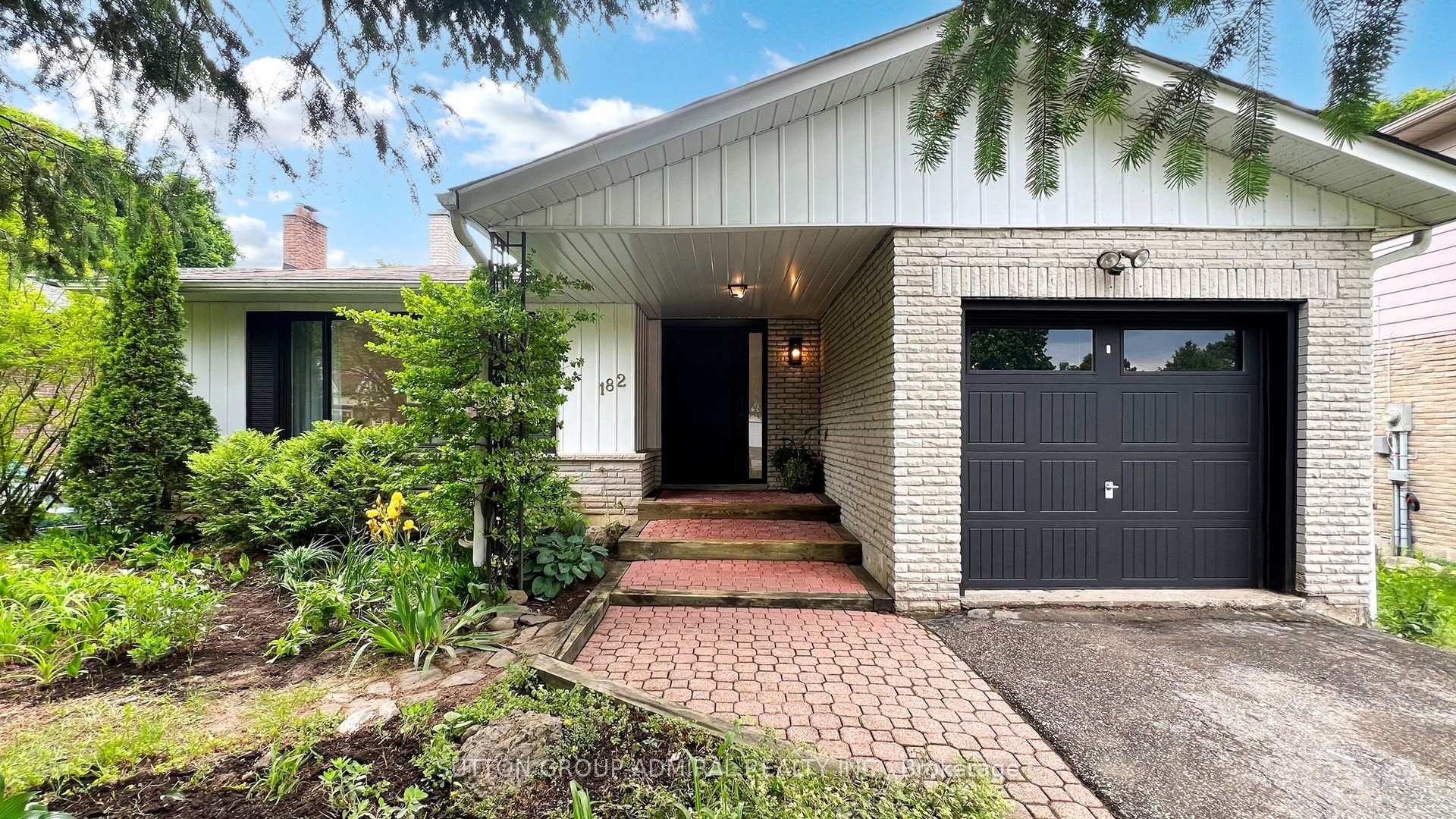 Photo 1 of 182 bayview fairways Drive, Markham, Bayview Fairway-Bayview Country Club Estates — HOMEH