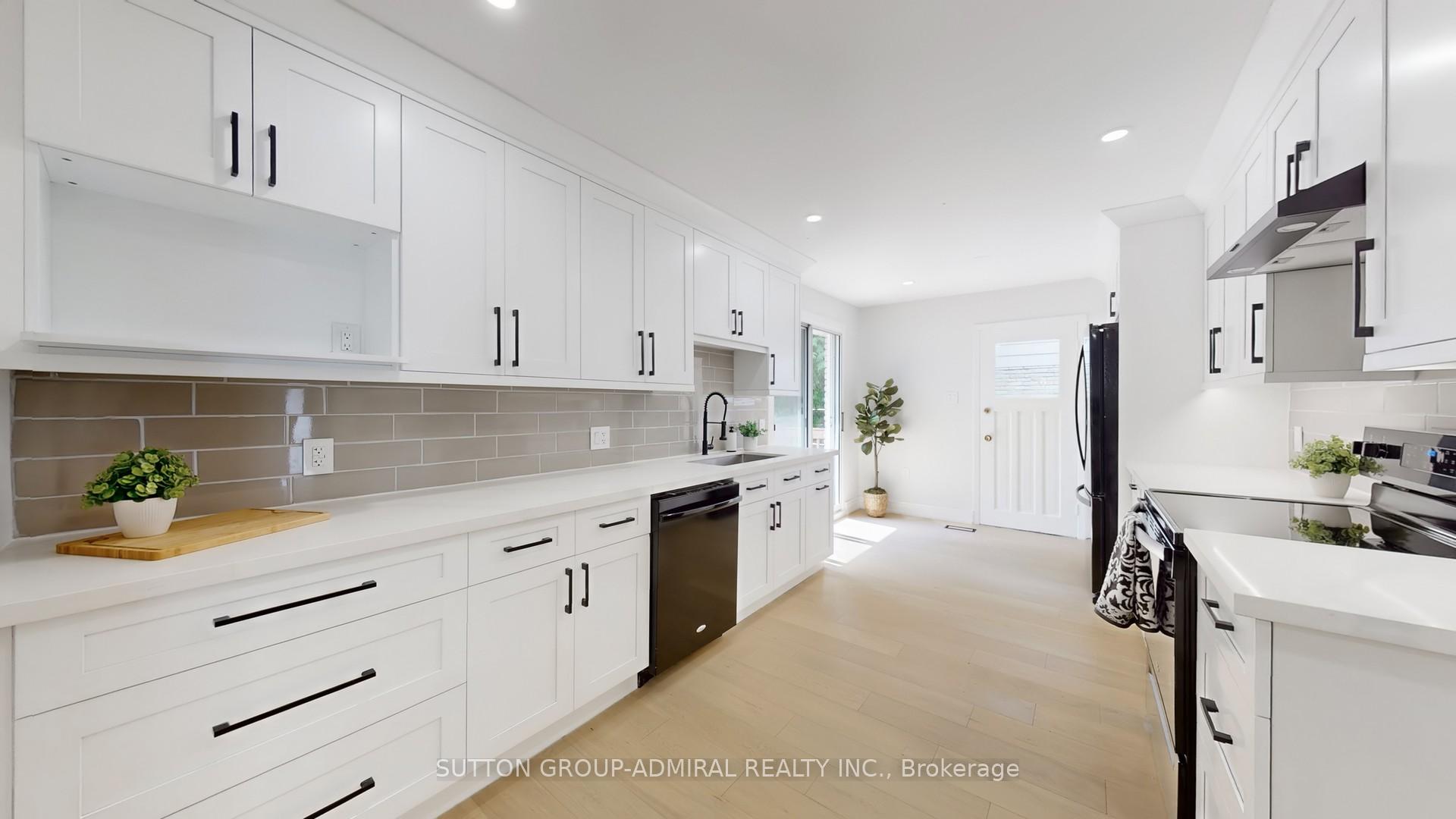 Photo 10 of 182 bayview fairways Drive, Markham, Bayview Fairway-Bayview Country Club Estates — HOMEH