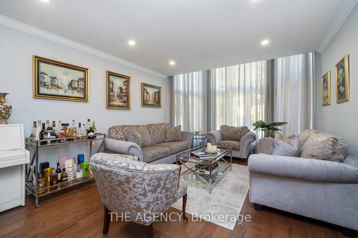 Photo 25 of 39 Savoy Crescent, Vaughan, Beverley Glen — HOMEH