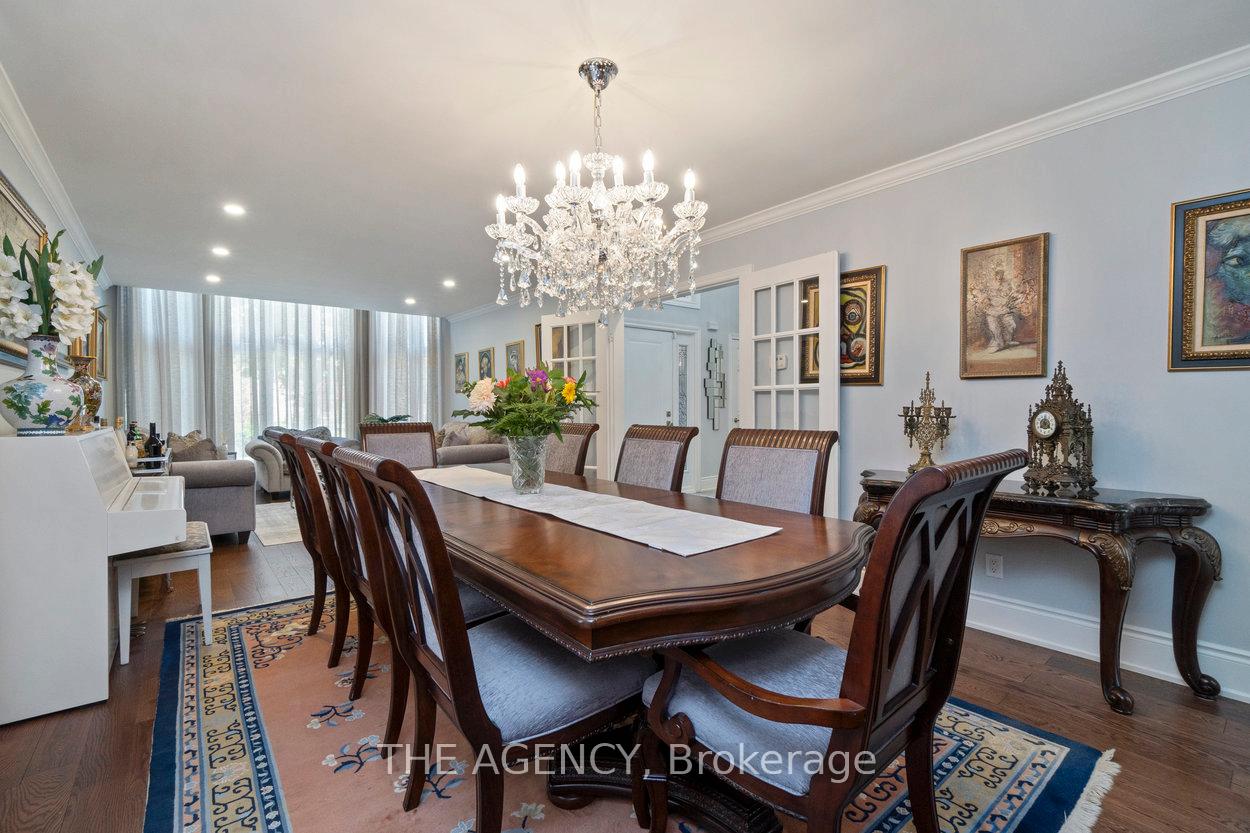 Photo 18 of 39 Savoy Crescent, Vaughan, Beverley Glen — HOMEH