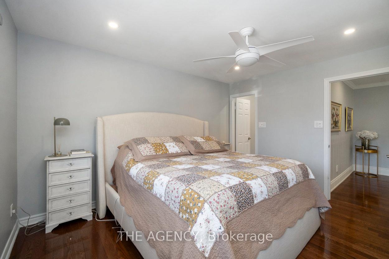 Photo 21 of 39 Savoy Crescent, Vaughan, Beverley Glen — HOMEH