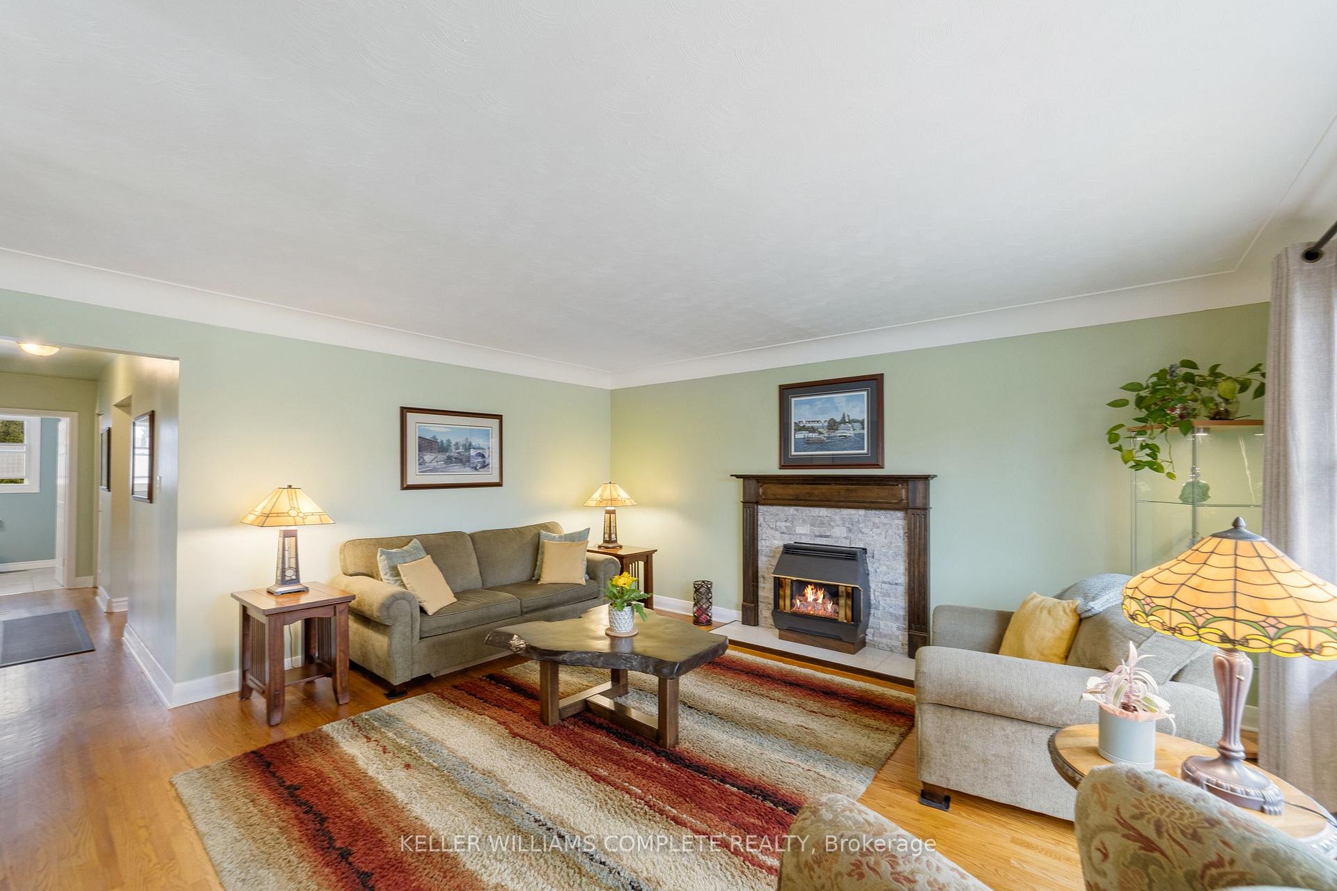 Photo 14 of 150 West 24th Street, Hamilton, Westcliffe — HOMEH