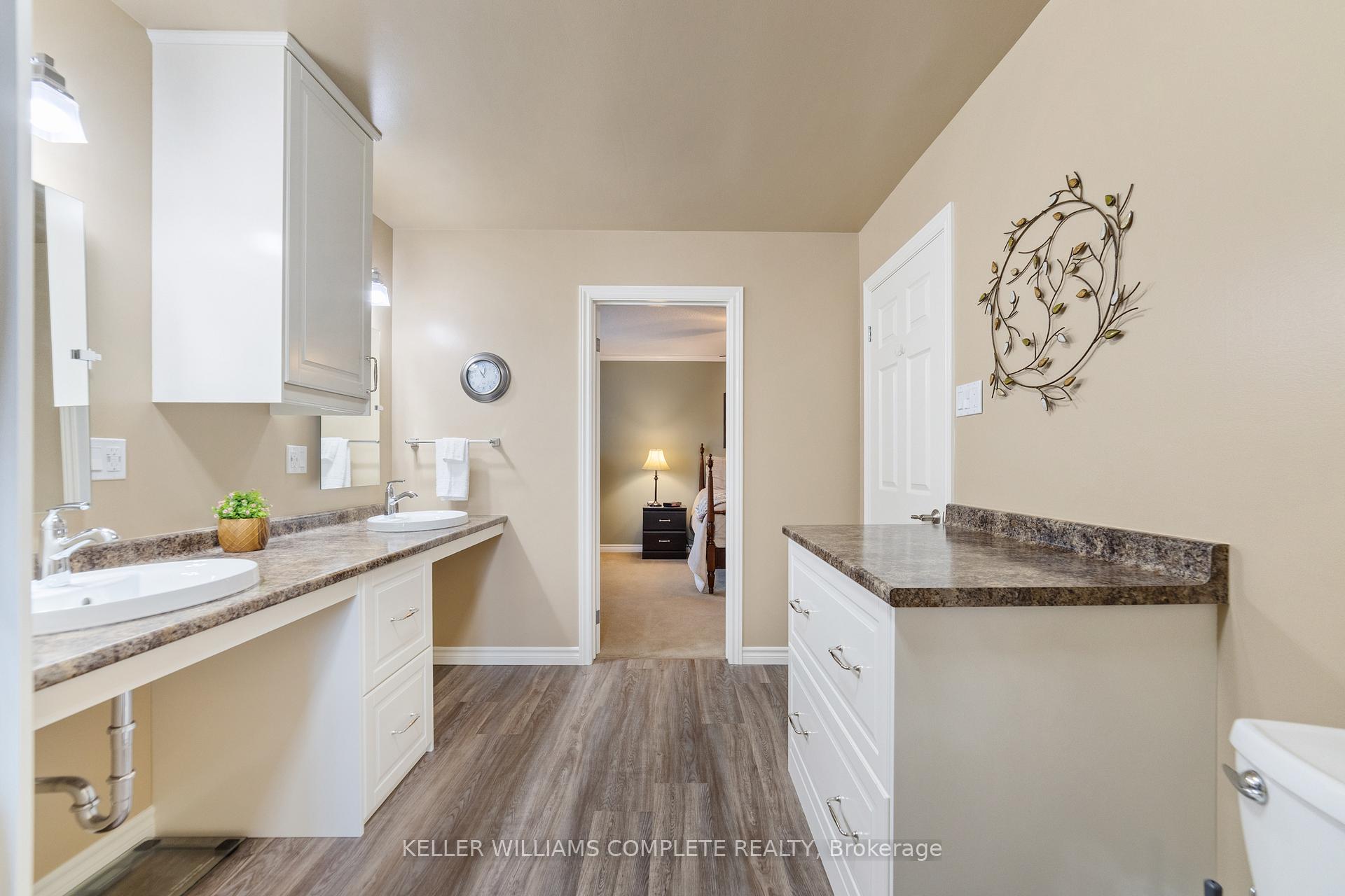 Photo 19 of 150 West 24th Street, Hamilton, Westcliffe — HOMEH