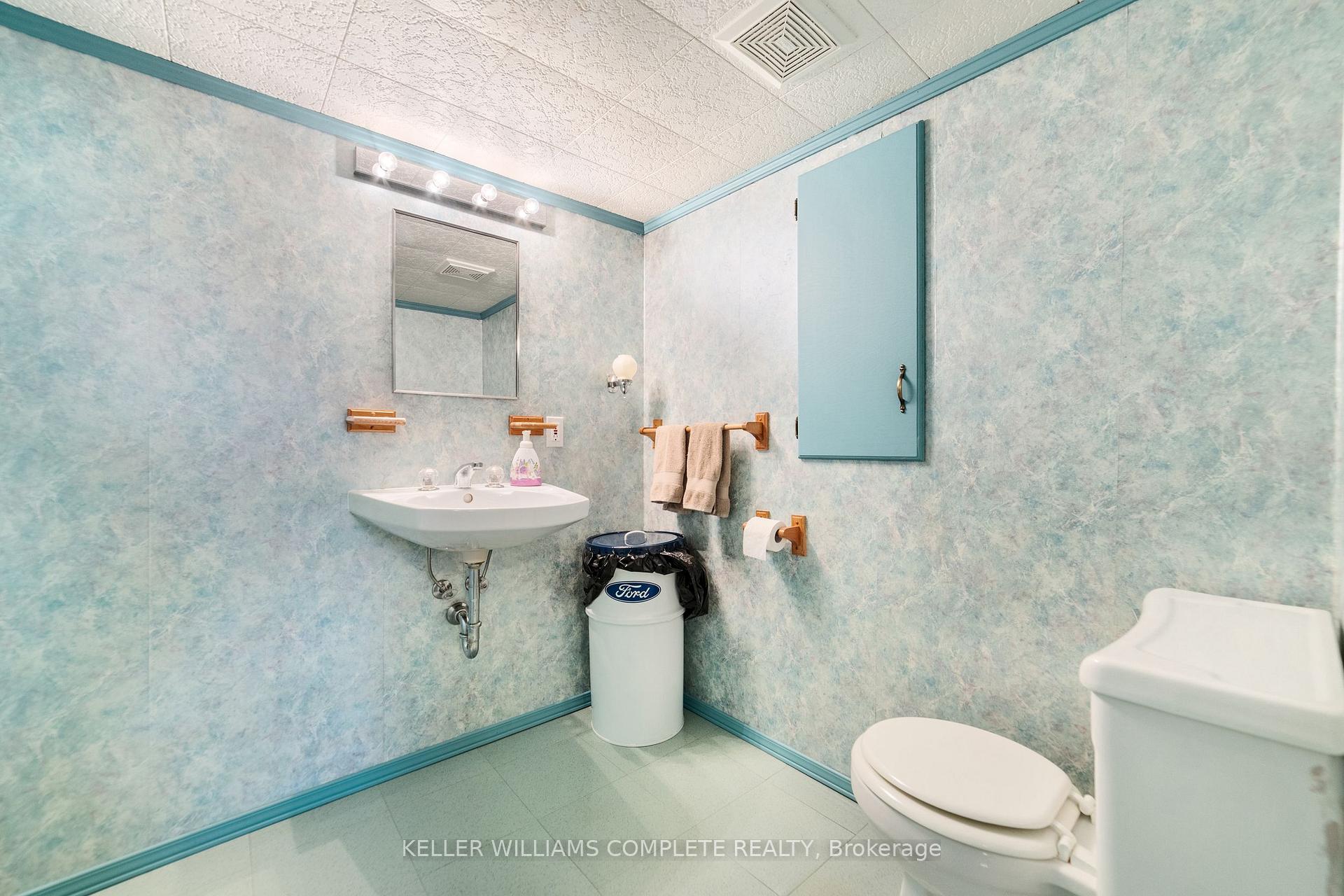 Photo 30 of 150 West 24th Street, Hamilton, Westcliffe — HOMEH