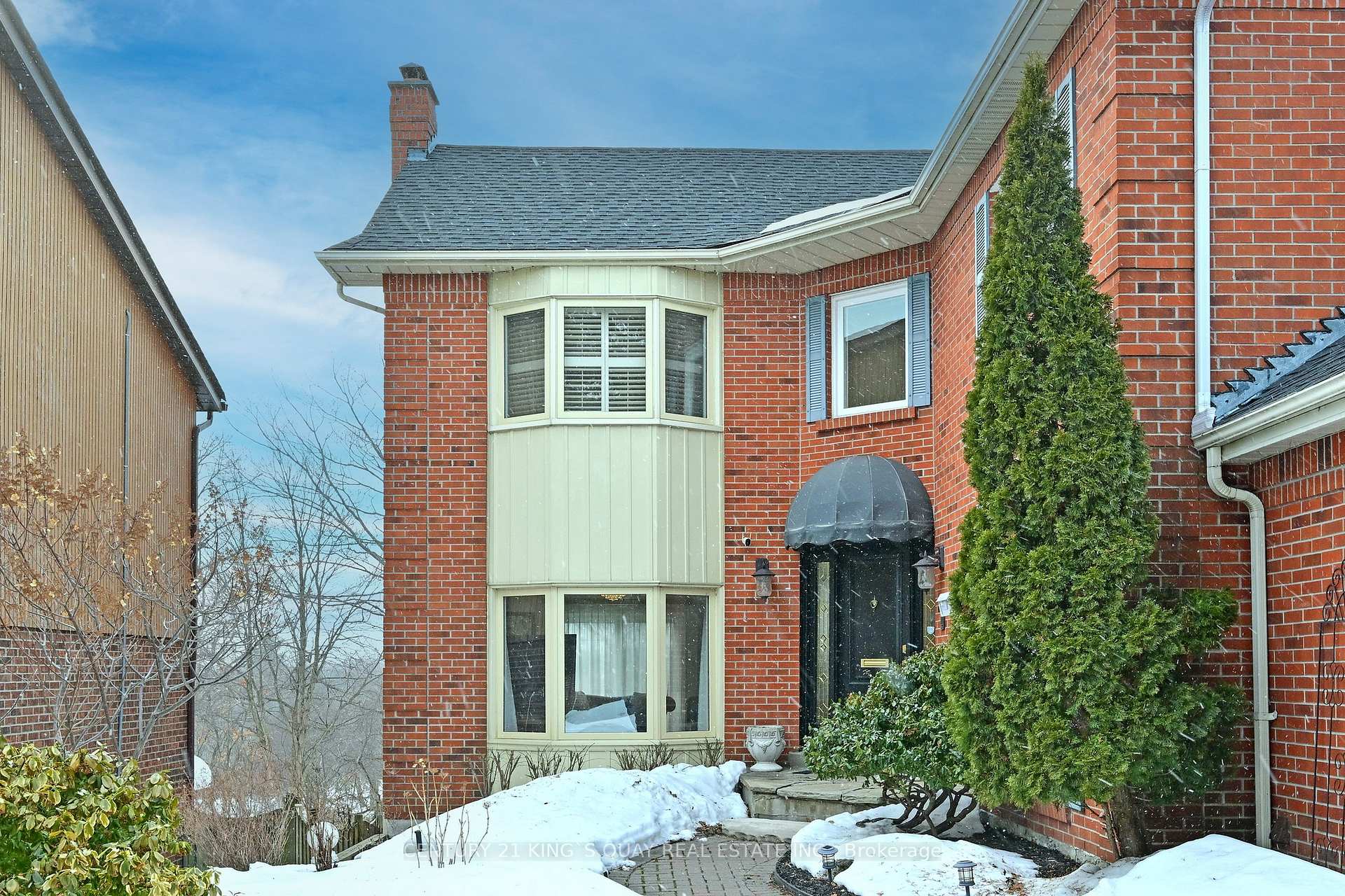 Photo 3 of 441 Broadgreen Street, Pickering, West Shore — HOMEH