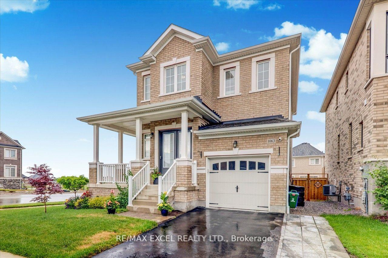 Photo 3 of 1063 Skyridge Boulevard, Pickering, Rural Pickering — HOMEH