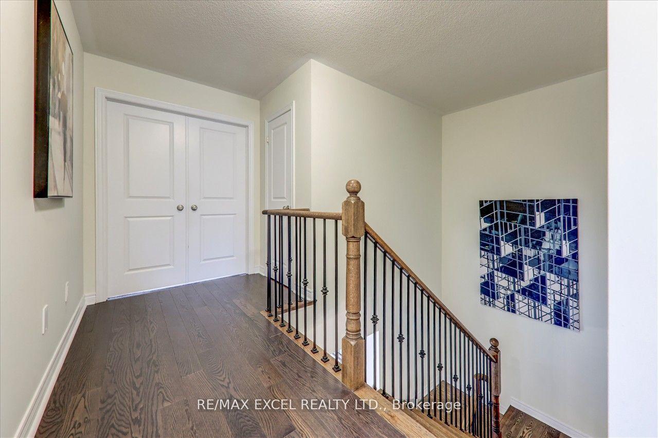 Photo 22 of 1063 Skyridge Boulevard, Pickering, Rural Pickering — HOMEH