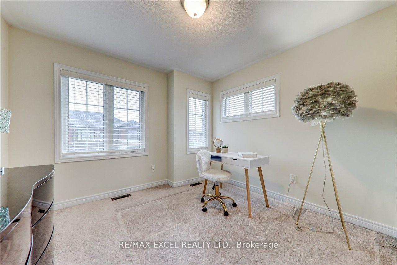 Photo 24 of 1063 Skyridge Boulevard, Pickering, Rural Pickering — HOMEH