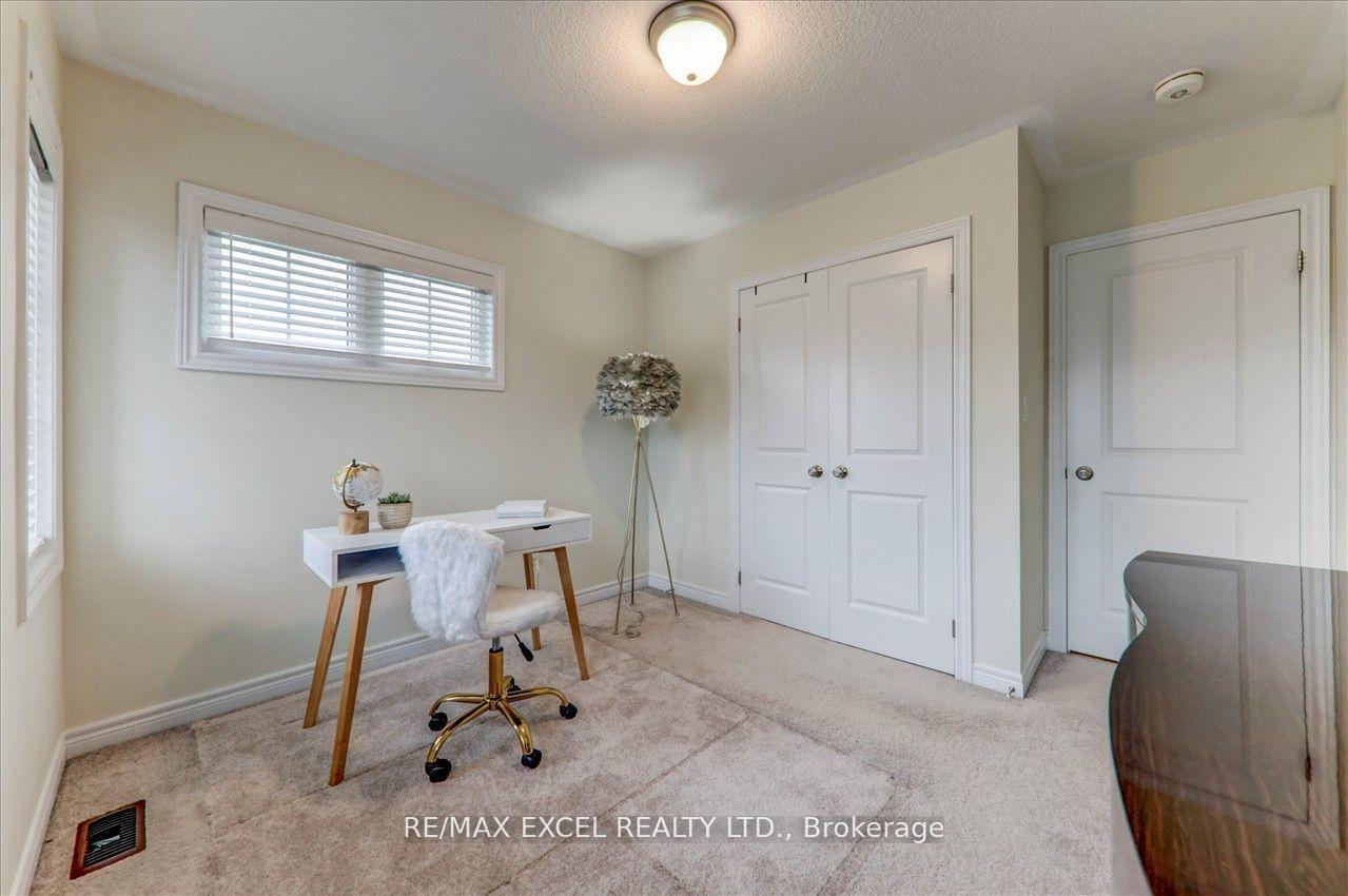 Photo 26 of 1063 Skyridge Boulevard, Pickering, Rural Pickering — HOMEH